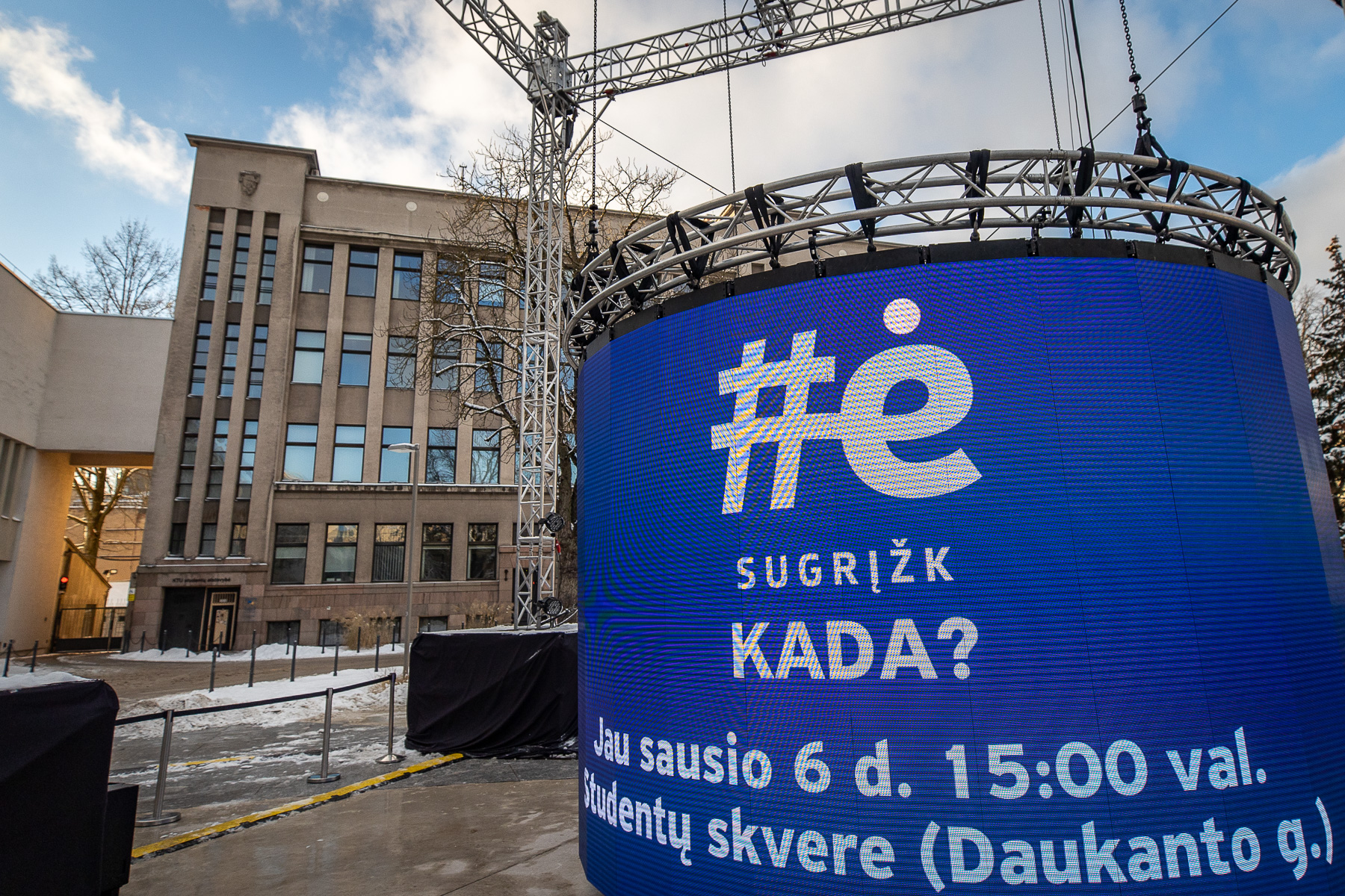 Kaune Atidengta Acme Grup s Dovana Lietuvai Skulpt ra Ta kas Kaune Atidengta Acme Grup s Dovana Lietuvai Skulpt ra Ta kas